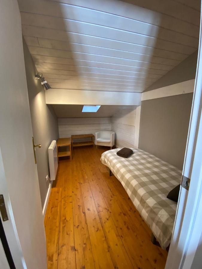 Acogedora Buardilla Duplex 6 Pax Apartment